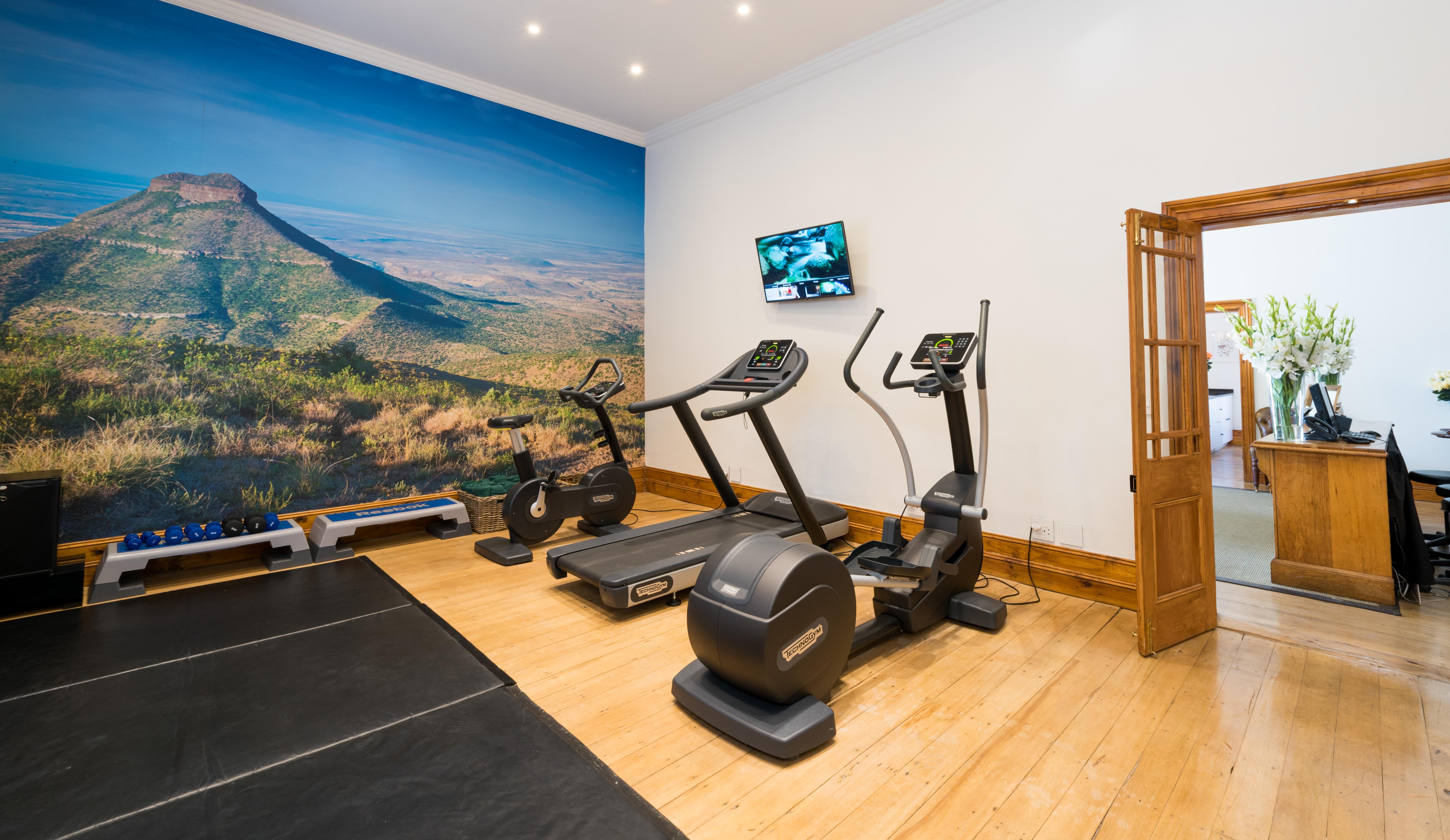 Drostdy Hotel Graaff-Reinet Dış mekan fotoğraf The gym at the hotel
