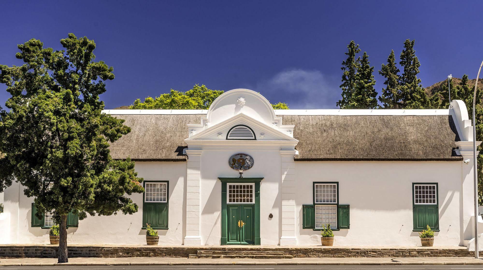 Drostdy Hotel Graaff-Reinet Dış mekan fotoğraf The Old House Museum